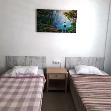 博德鲁姆图古泰斯公寓酒店